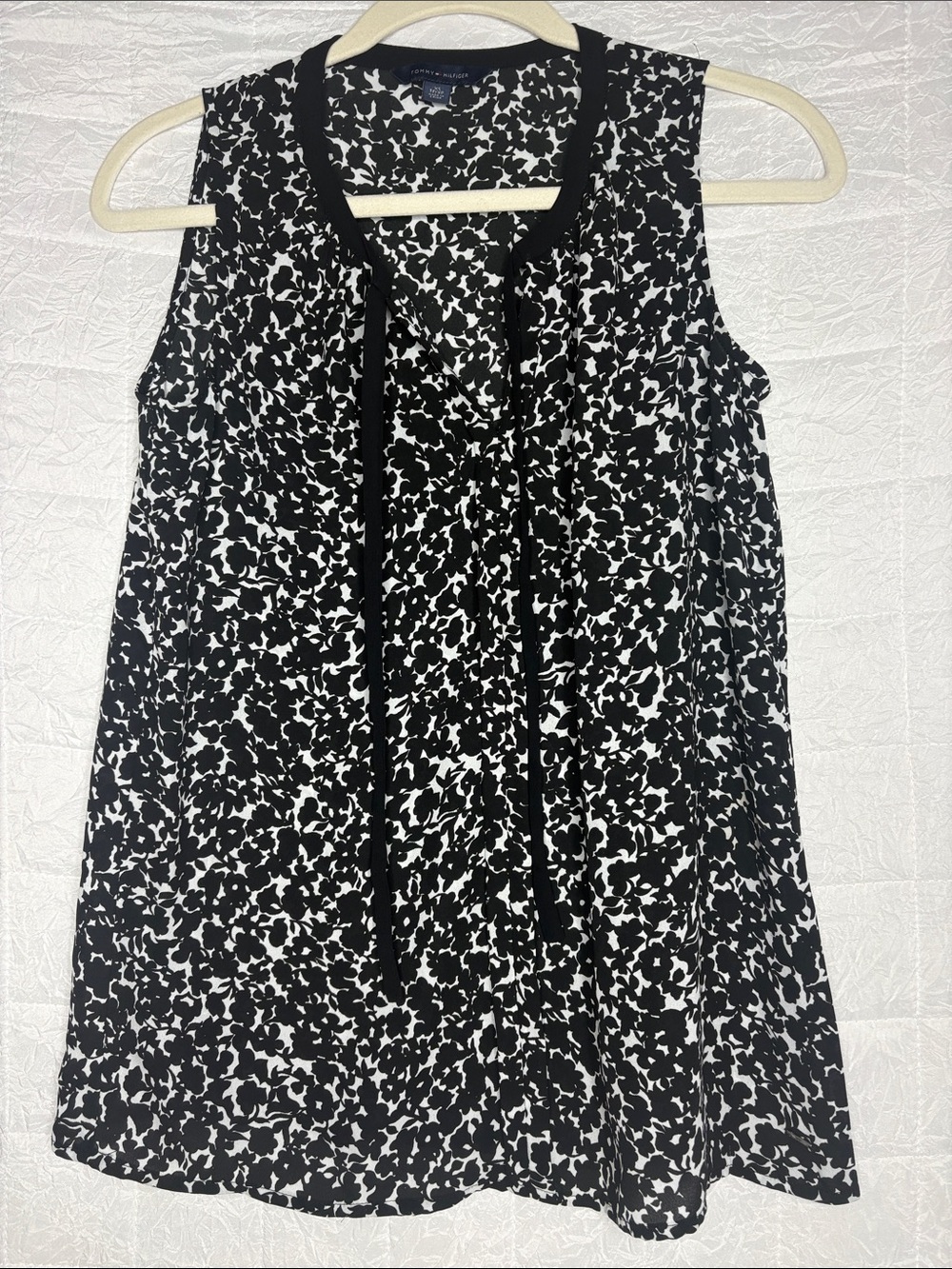 Tommy Hilfiger Black and White Floral Tie-Neck Sleeveless Camisole